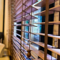 Corde D'Ombrage Tressé Marron 50 M/Rouleau Avec 4 Pièces Marron Pendentif En Bois Pour Aluminium Store Ombre, Plante De Jardinage Et De L'Artisanat (Marron) -Promos Garde Plante Boutique 91032770 4